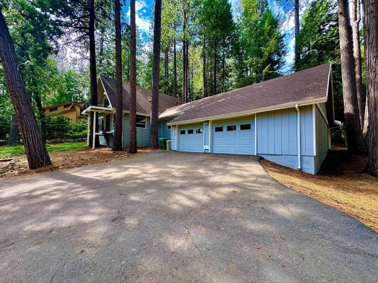 Cabin In The Trees-Game Room Pollock Pines Εξωτερικό φωτογραφία
